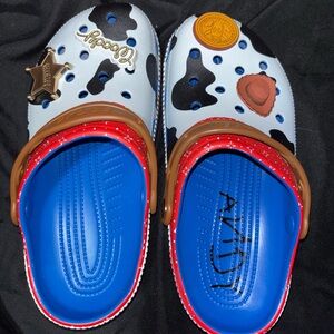 Woody Crocs